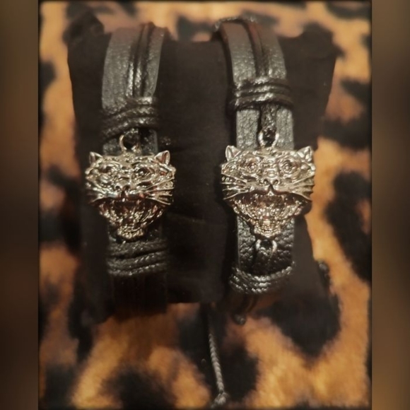 🐯 The Ed Hardy Tiger Men's Anchor Bracelets 🐯 - Picture 2 of 4